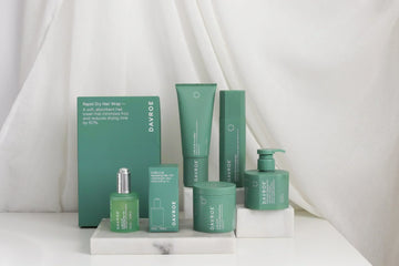 Η απόλυτη ρουτίνα για σγουρά μαλλιά με τα προϊόντα CURLiCUE της Davroe!